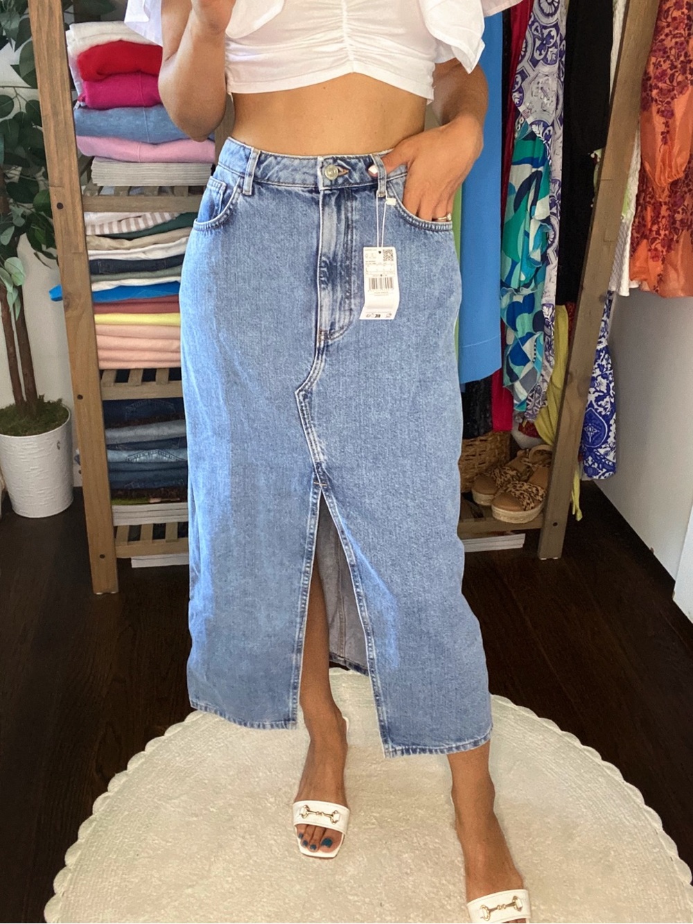 MANGO Light Wash Midi Slit Denim Skirt! 💙